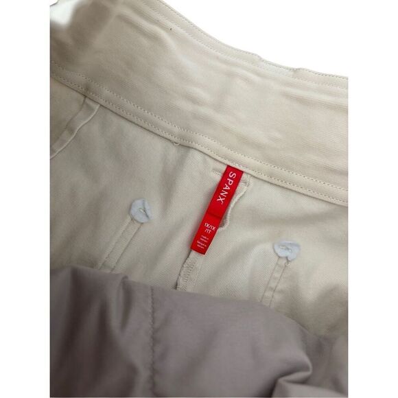 Spanx Stretch Twill Cropped Cargo Pants size 1X Eggshell Cream - Picture 6 of 8